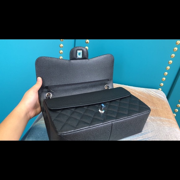 Handbag - Picture 9 of 14